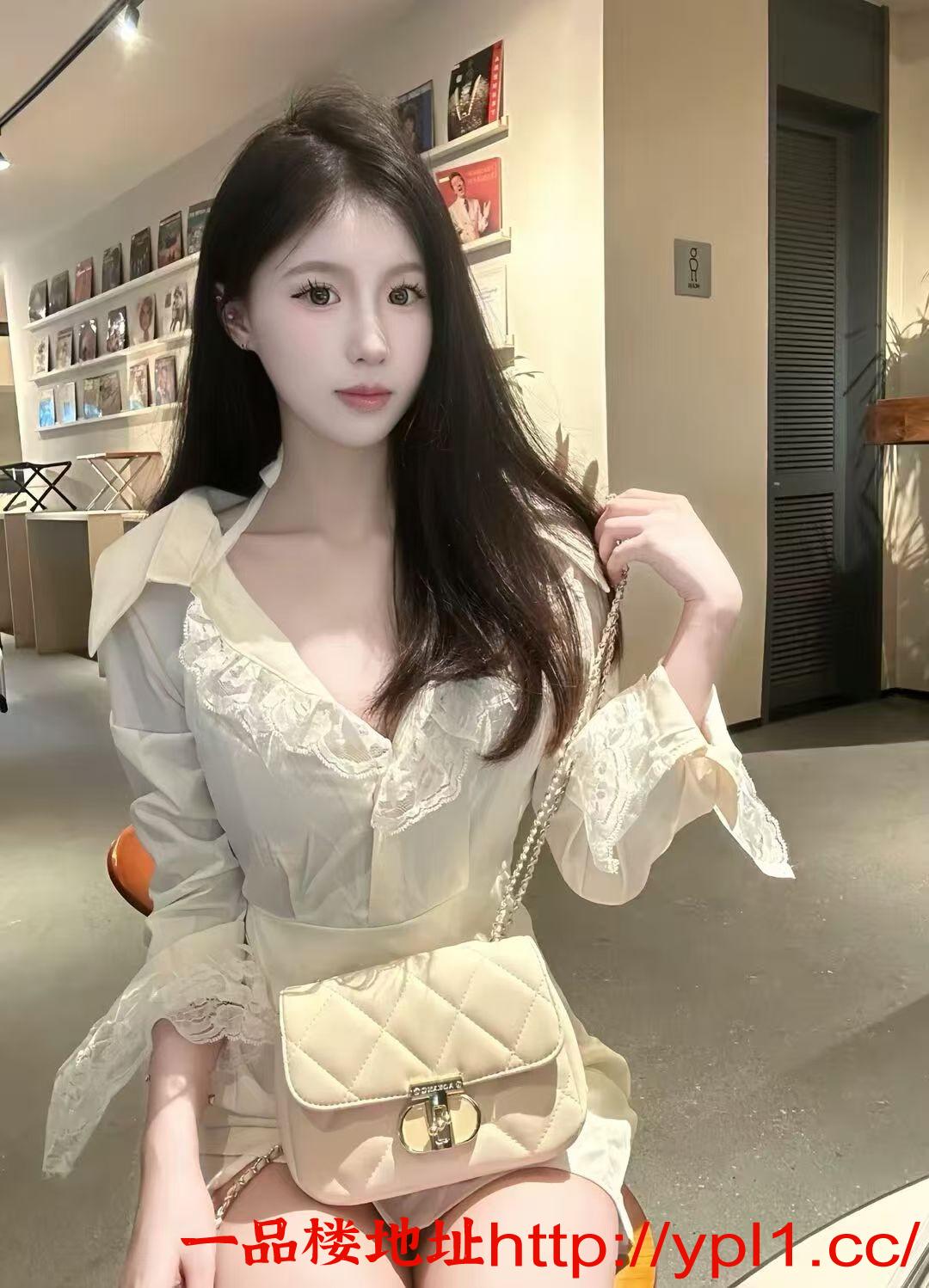 极品蜜穴小骚逼 水多多