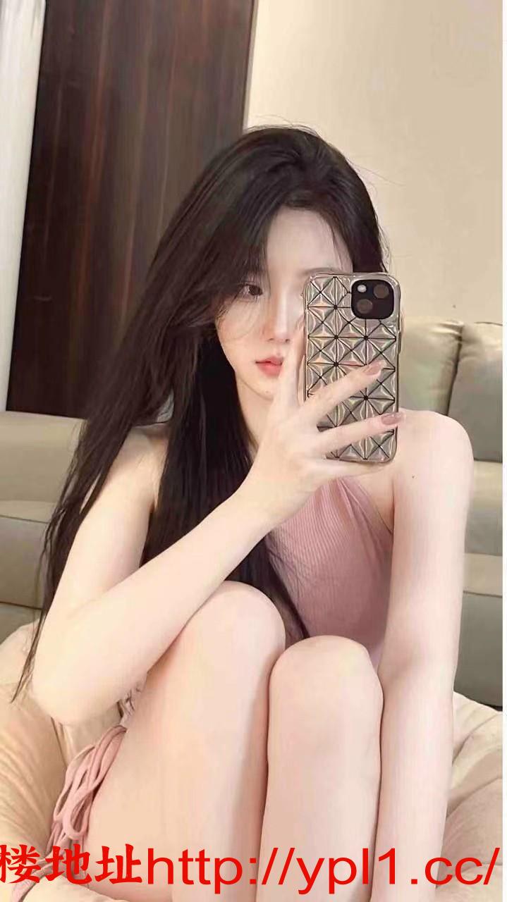 水嫩小姐姐
