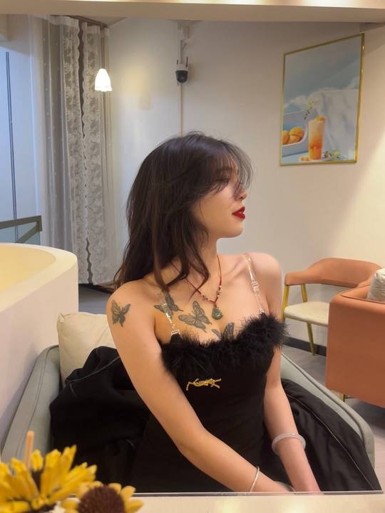 足交女王嫣然