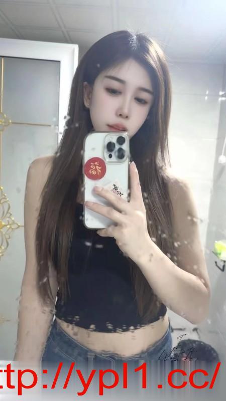 长腿白嫩欲姐