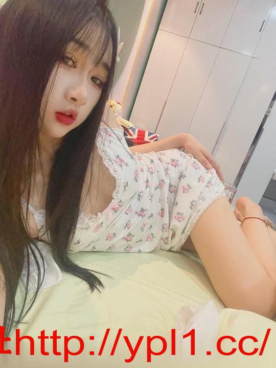 娇小胸大茶茶
