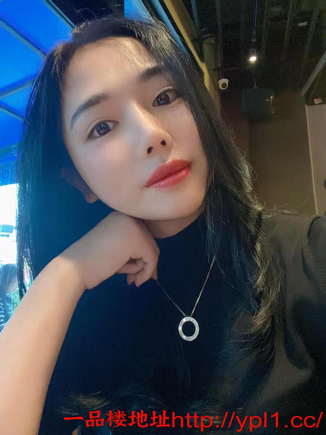 文静敏感少妇