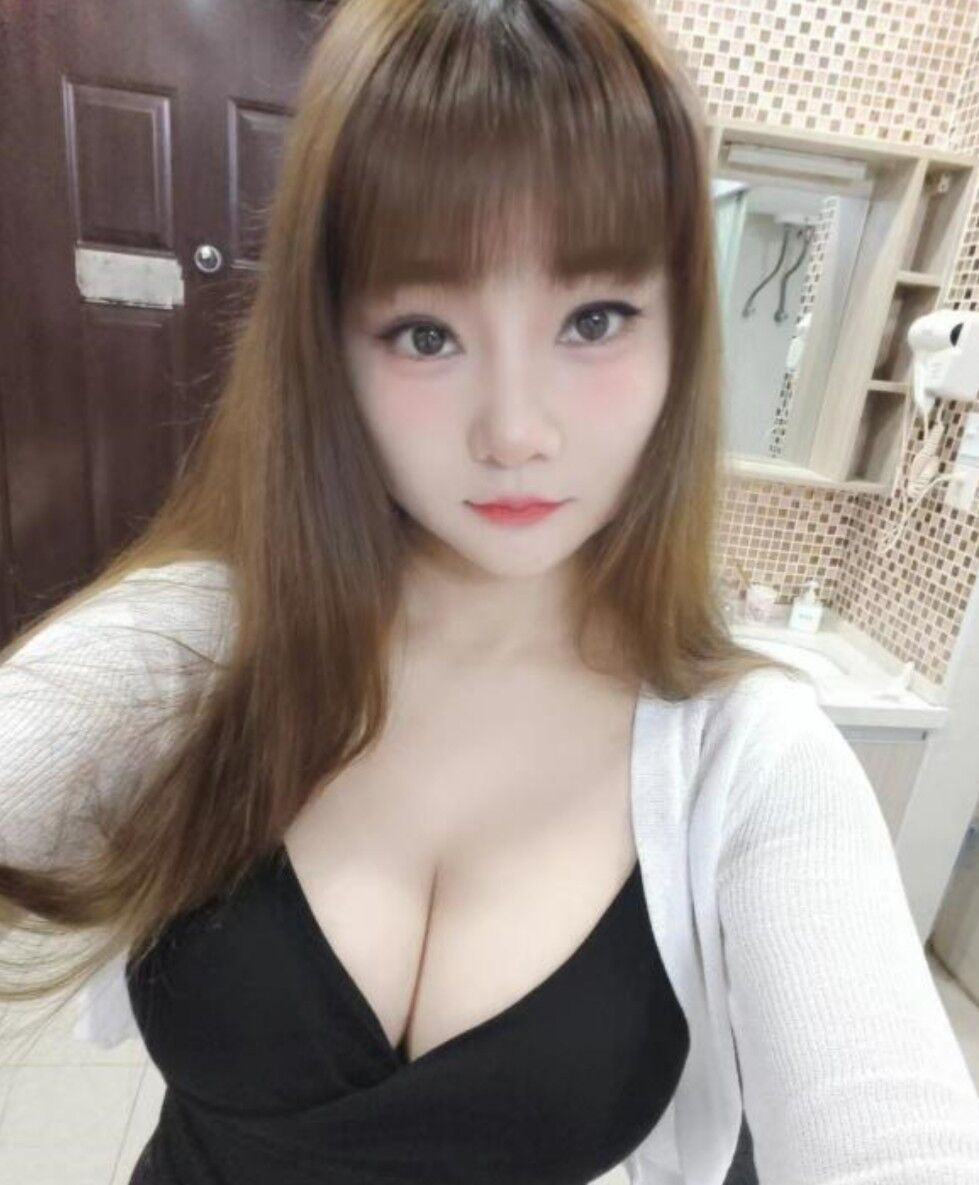 大奶小少妇