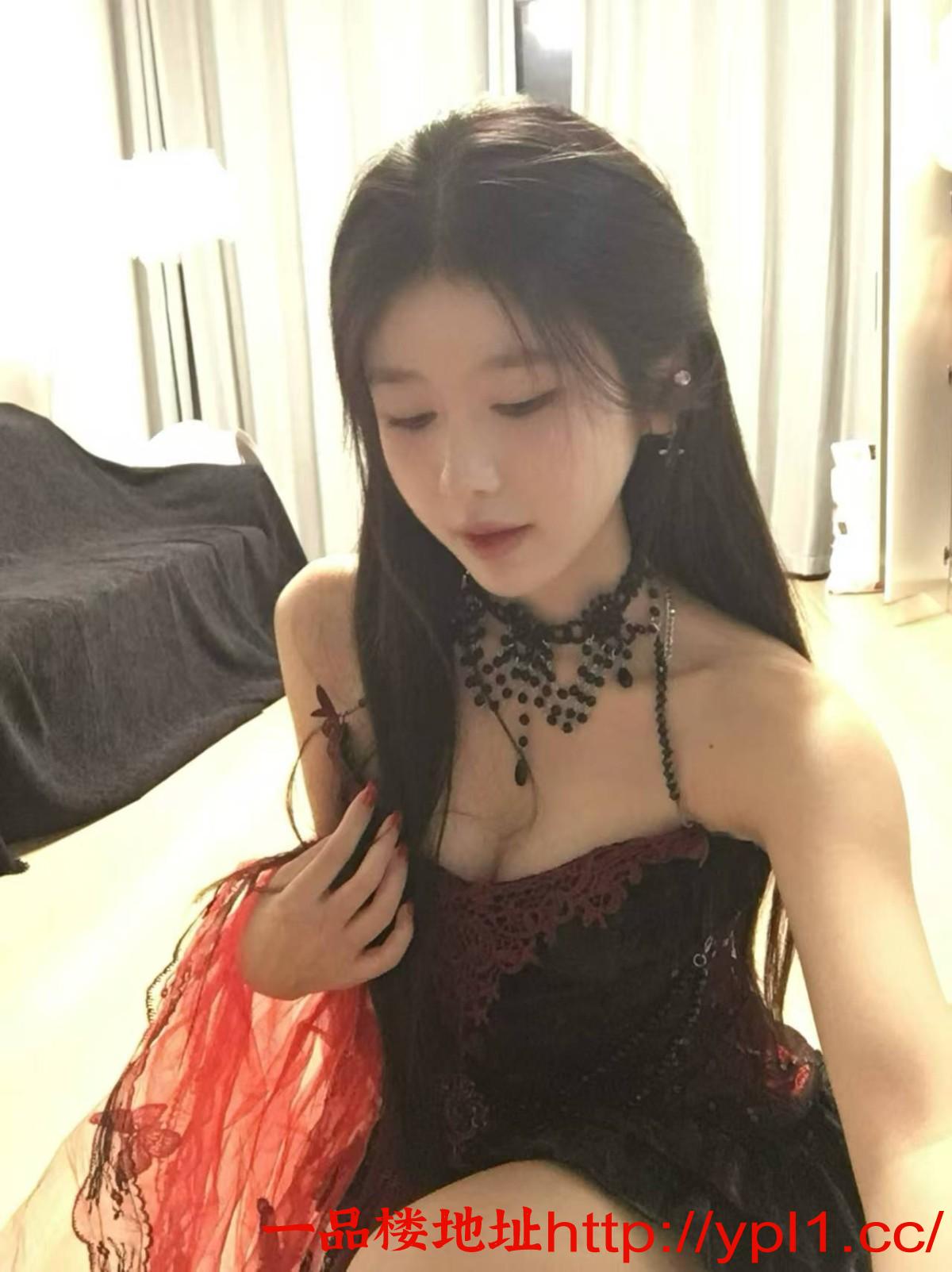 极品嫩妹精通菀式服务