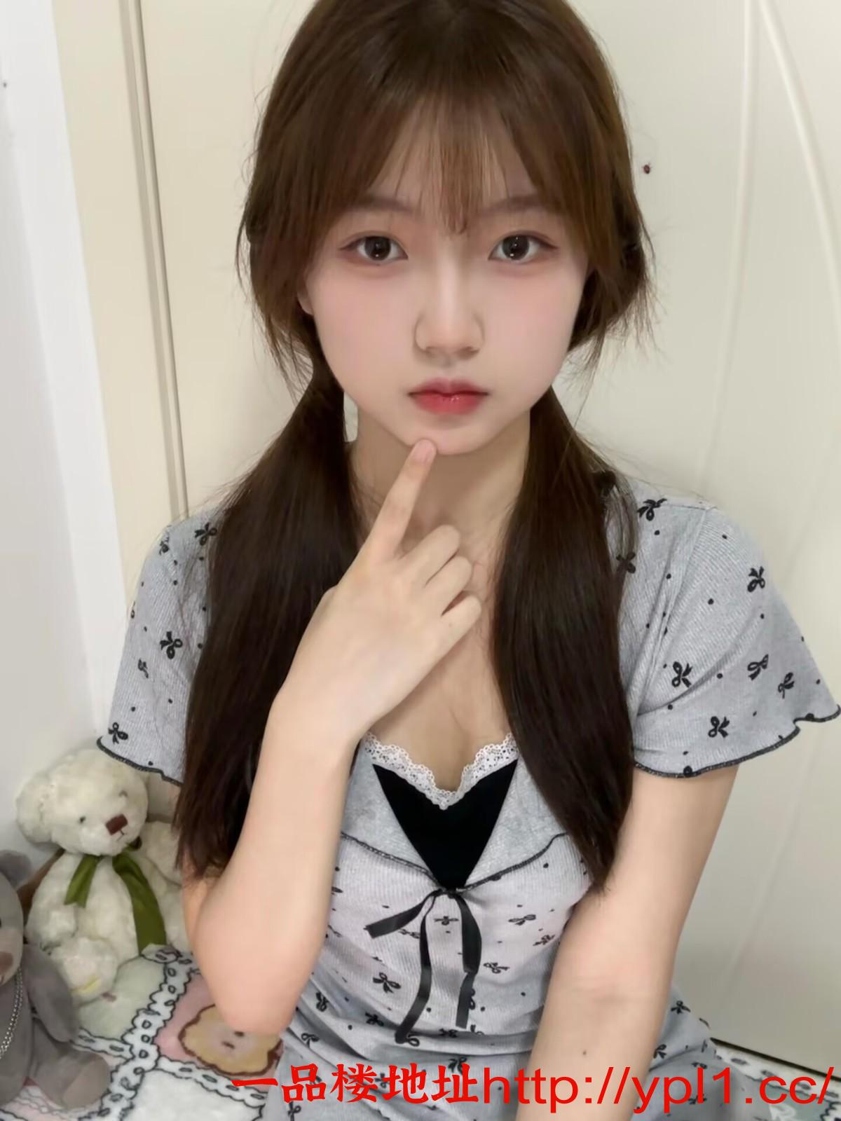 下海00后粉嫩大奶子汁水又多(可外出)