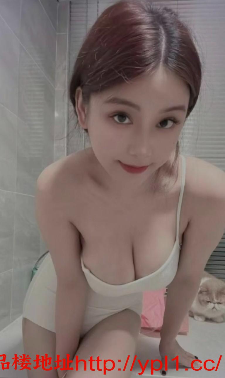 纯欲爆乳乳推包裹射出